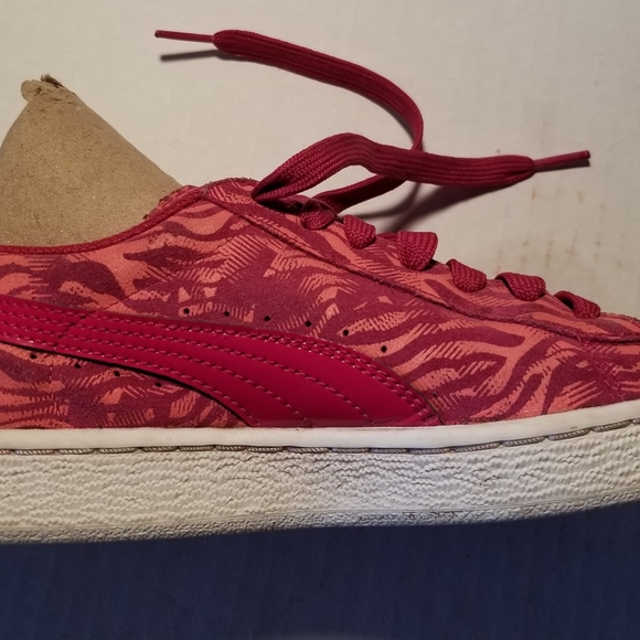 PUMA pink print SIZE 6 TENNIS SHOES sneakers - Picture 6 of 8